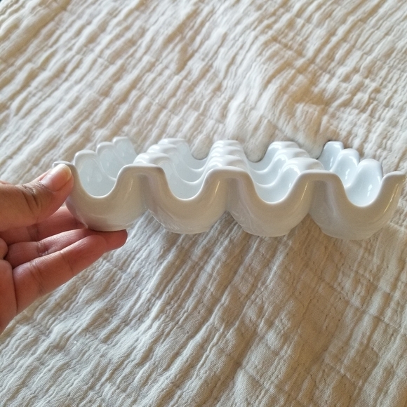 Ceramic Egg Crate | 12 Tray Holder - Picture 3 of 5